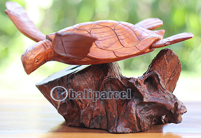 Wooden Parasite Turtle, Handcarved Made From Hibiscus Wood