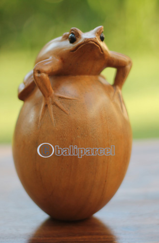 Wooden Frog, Handmade From Suar Wood With Natural Polished