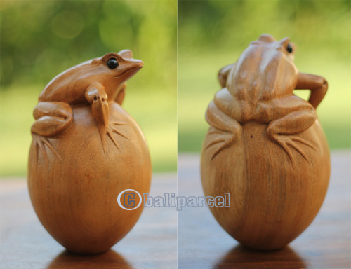 Wooden Frog, Handmade From Suar Wood With Natural Polished