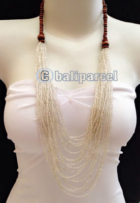 Necklaces Made From Bead Layer With Wood