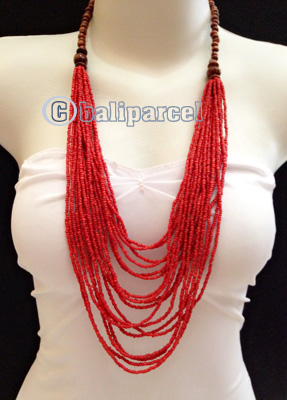 Necklaces Made From Bead Layer With Wood