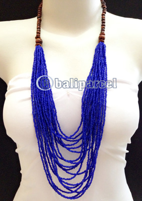 Necklaces Made From Bead Layer With Wood