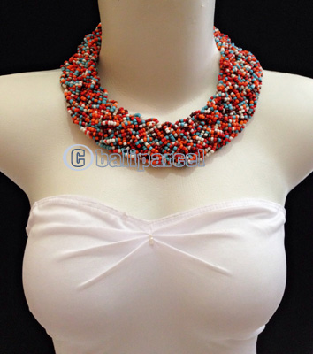 Necklaces Handmade From Bead Short Kepang