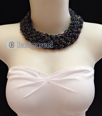 Necklaces Handmade From Bead Short Kepang