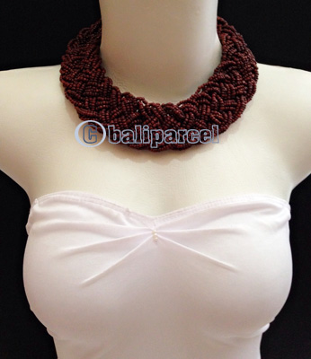 Necklaces Handmade From Bead Short Kepang