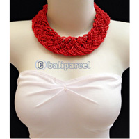 Necklaces Handmade From Bead Short Kepang