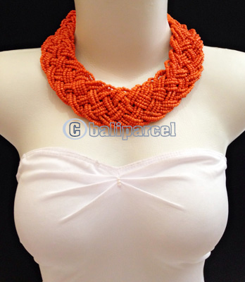 Necklaces Handmade From Bead Short Kepang