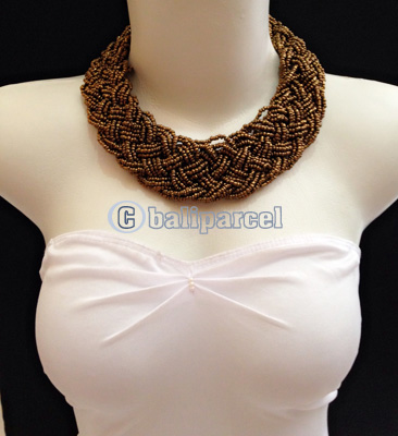 Necklaces Handmade From Bead Short Kepang
