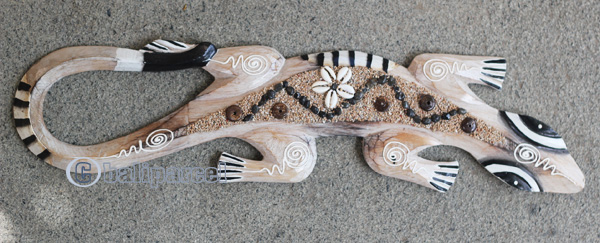 Singel Gecko Wall Plaque, Handcarved From Albesia Wood Inlaid With Sand Stone