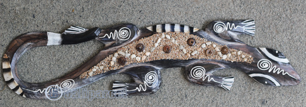 Singel Gecko Wall Plaque, Handcarved From Albesia Wood Inlaid With Sand Stone