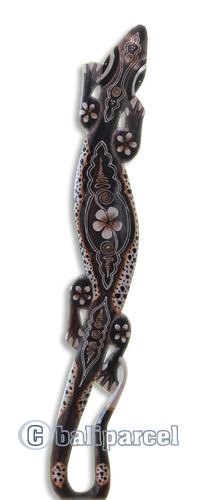 Singel Gecko Wall Plaque, Handcarved From Albesia Wood