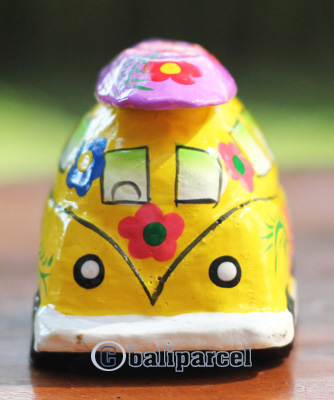Wooden Miniatur Car With Painted, Handmade From Albesia Wood 
