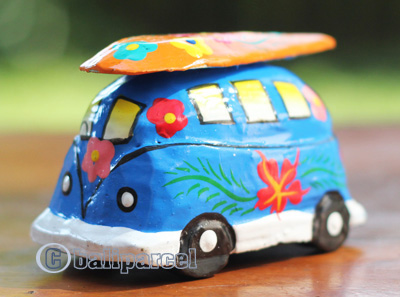 Wooden Miniatur Car With Painted, Handmade From Albesia Wood 
