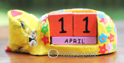 Wooden Calendar With Cat Hadmade From Albesia Wood