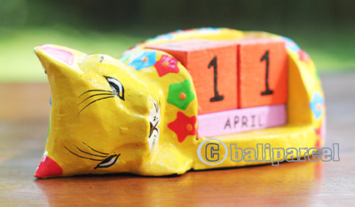 Wooden Calendar With Cat Hadmade From Albesia Wood