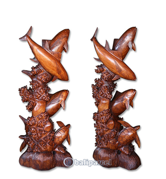 Wooden 3 Tuna With 2 Turtle, Handcarved From Suar Wood