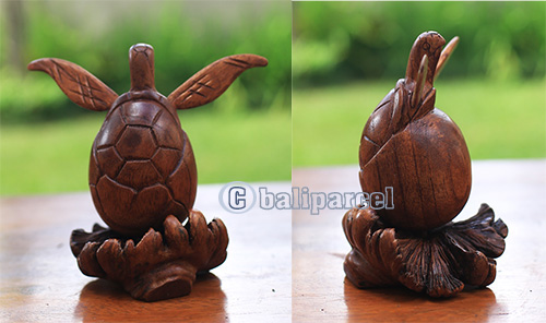 Wooden Turtle With Parasite Wood