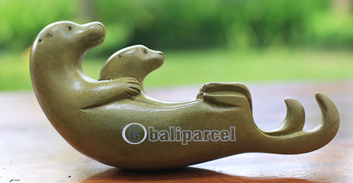 Wooden Beaver Hand Made From Waru Wood With Natural Polished
