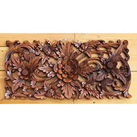 Wooden Wallhanging Sun Flower, Handmade From Suar Wood With Brown Polished