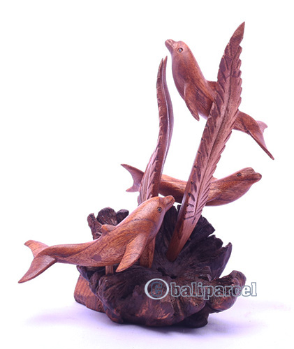 Wooden 3 Dolphins With Parasite Wood