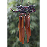 Bamboo Windchime With Gecko Painted, Natural Bamboo
