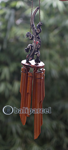 Bamboo Windchime With Gecko Painted, Natural Bamboo