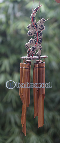 Bamboo Windchime With Gecko Painted, Natural Bamboo