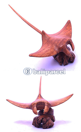 Wooden Manta Ray With Parasite Handcarved From Suar Wood