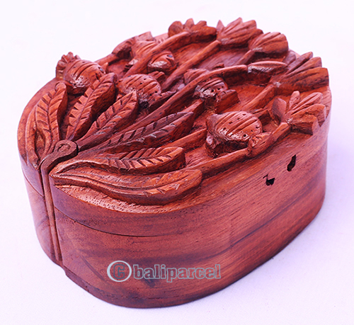 Wooden Box With Fish, Hand Made From Suar Wood