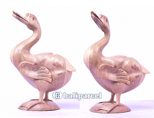 Wooden Duck, Handmade From Waru Wood With Natural Polished