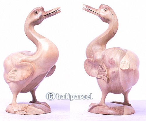 Wooden Duck, Handmade From Waru Wood With Natural Polished