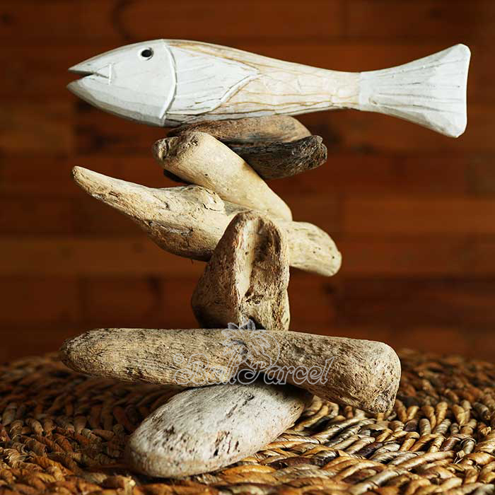 Wooden 3 Fish With Stand, Handmade From Albesia Wood