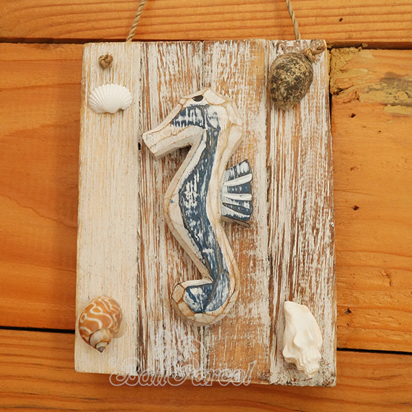 Wooden Wall Hanging, Handmade From Albesia Wood