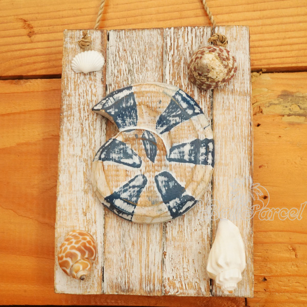 Wooden Wall Hanging, Handmade From Albesia Wood