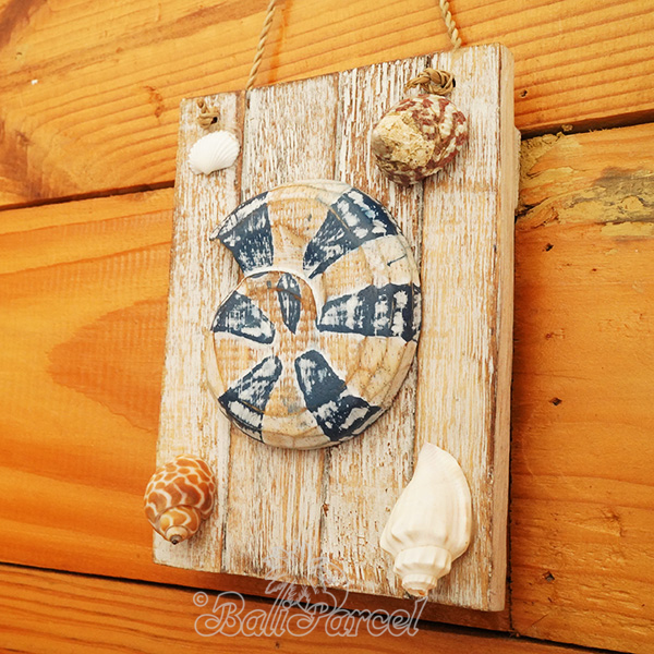 Wooden Wall Hanging, Handmade From Albesia Wood