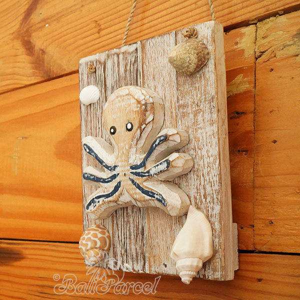 Wooden Wall Hanging, Handmade From Albesia Wood