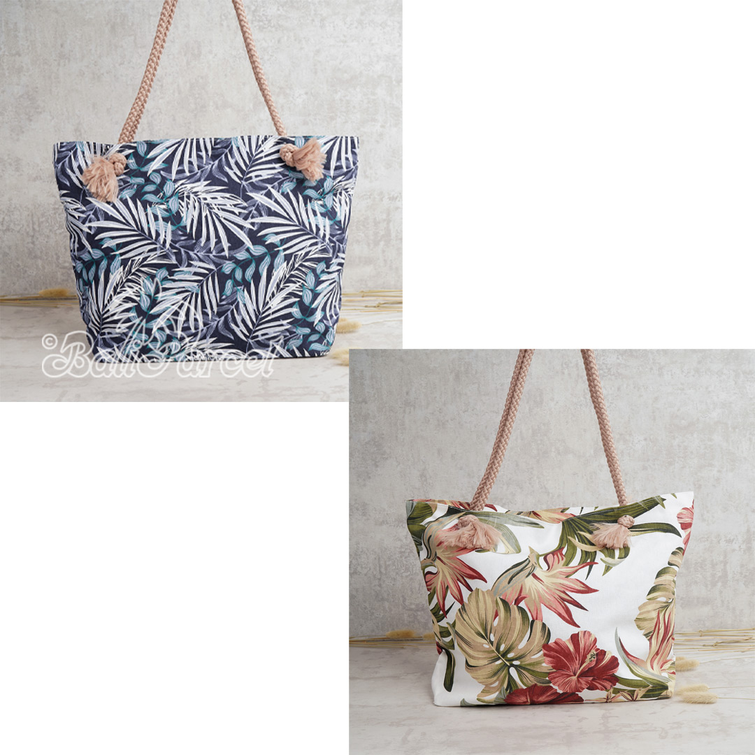 Assorted Colour Of Beautiful Travel Bag, Handmade With Good Quality Of Canvas.