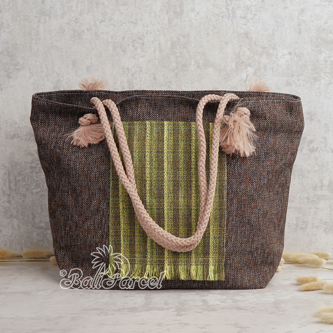Assorted Colour Of Beautiful Travel Bag, Handmade With Good Quality Of Canvas.