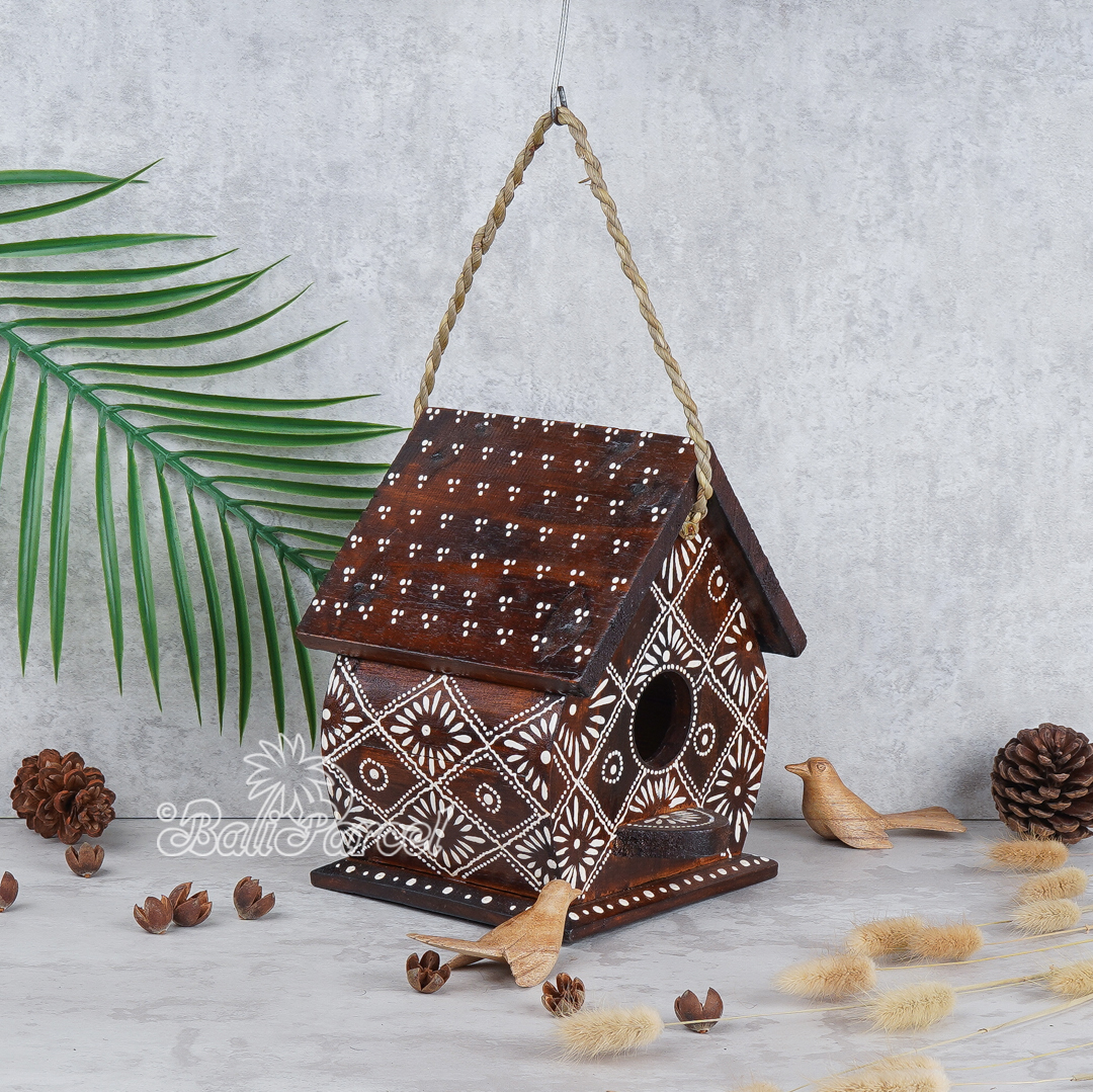 Board Bird House.