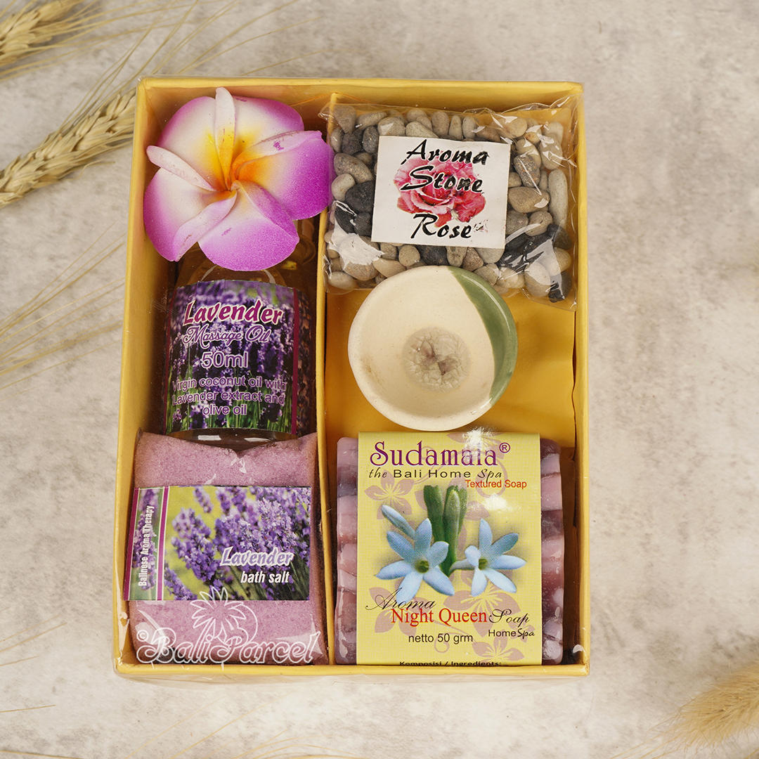 Essential Oil Massage 