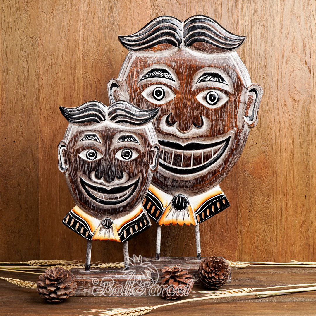Wooden Stand Medallion Set Of 2, Hand Carved From Albesia Wood