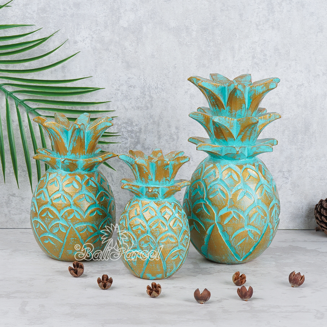 Wooden Stand Pineapple Set Of 3, Hand Carved From Albesia Wood.