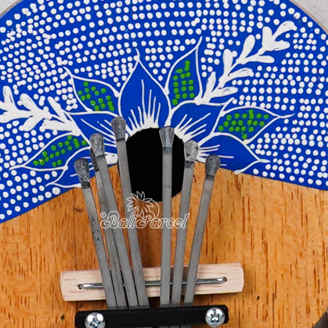7 Notes Karimba Thumb Piano, Handcarved From Wood And Coconut Shell