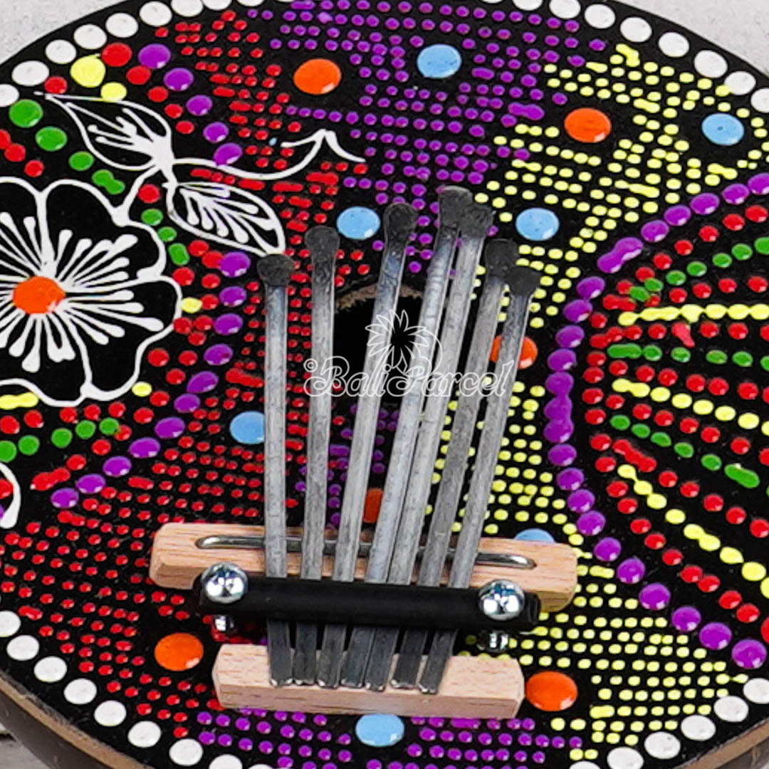 7 Notes Karimba Thumb Piano, Handcarved From Wood And Coconut Shell