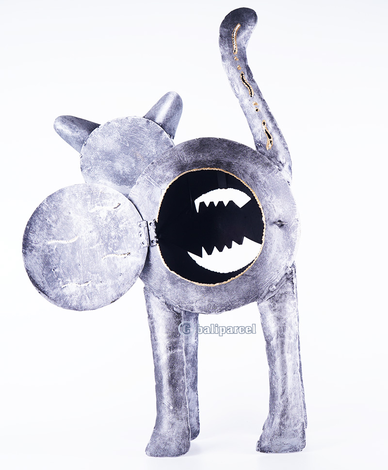 Cat, Made From Iron
