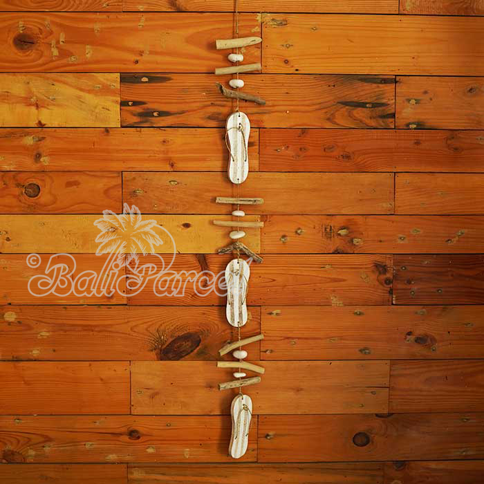Wooden Wall Hanging, Handmade From Albesia Wood