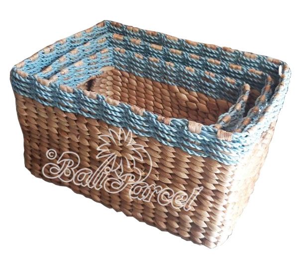 Beautiful Home Decoration Basket , Handmade With Synthetic String Inlaid With Water Hyacinth Set Of 3