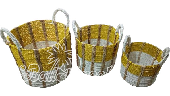 Beautiful Home Decoration Basket , Handmade With Synthetic String Inlaid With Water Hyacinth Set Of 3