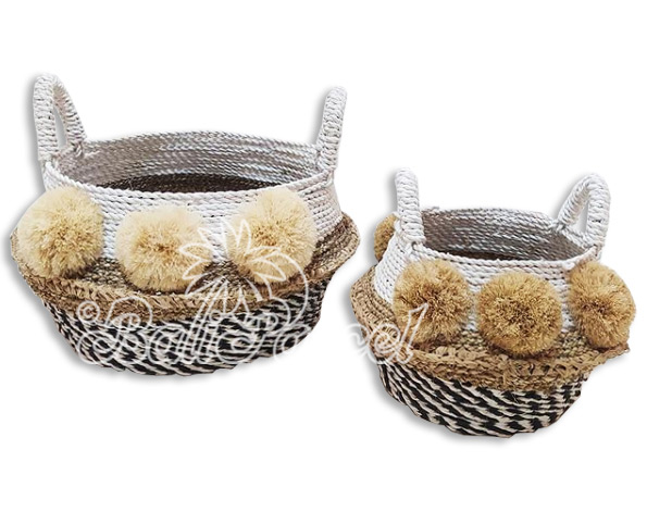 Beautiful Home Decoration Basket , Handmade With Synthetic String Inlaid With Water Hyacinth Set Of 2