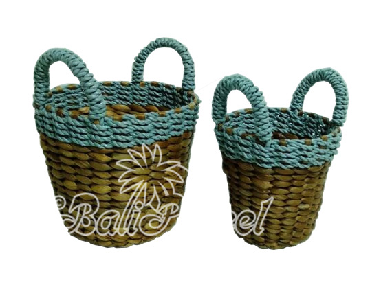Beautiful Home Decoration Basket , Handmade With Synthetic String Inlaid With Water Hyacinth Set Of 2